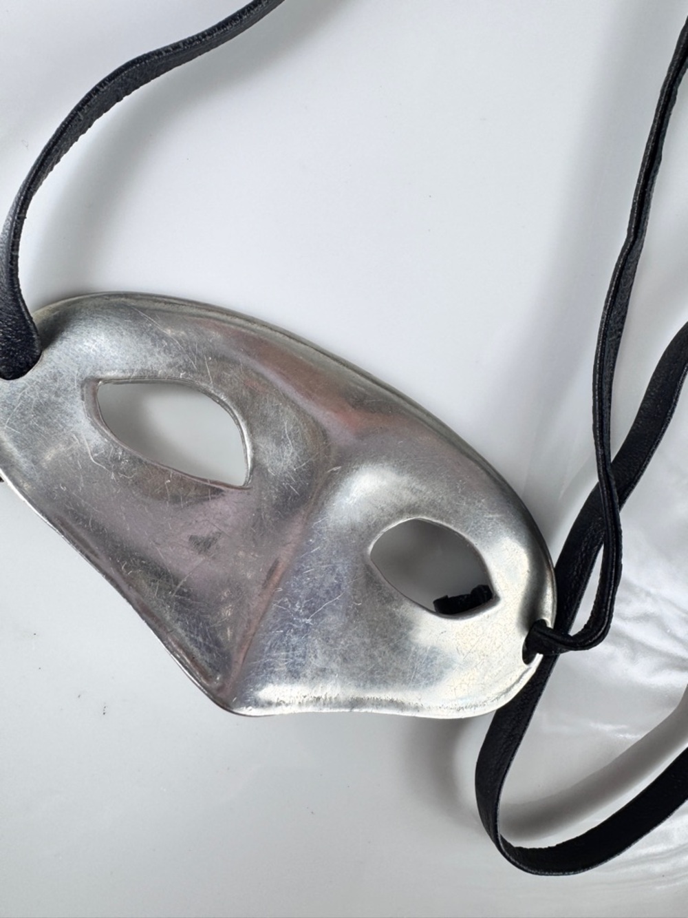 Christopher Ross Belt Buckle Mask